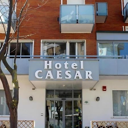 Hotel Caesar Pesaro Extérieur photo