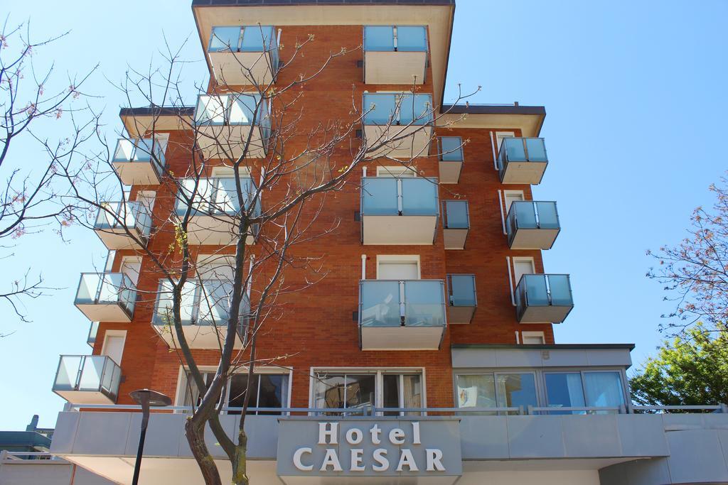 Hotel Caesar Pesaro Extérieur photo